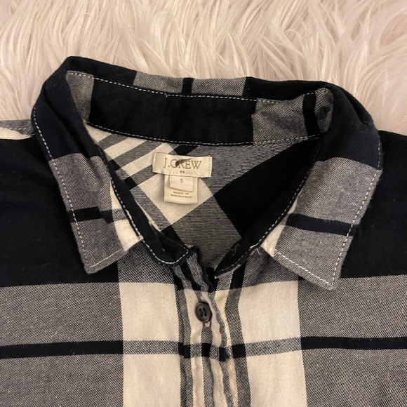 J. Crew | Button up bundle | Set of 2 - Picture 3 of 16